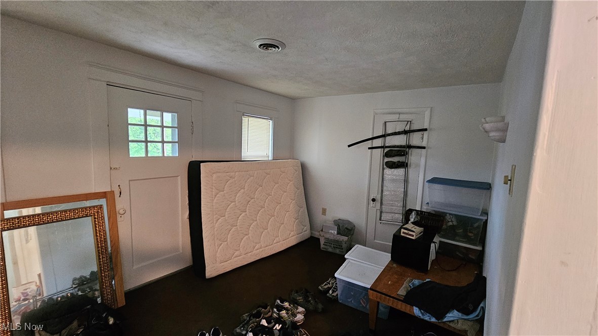 19326 Tyronne Avenue Property Photo 15