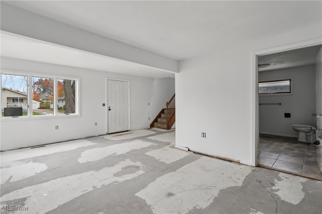 492 E Hopocan Avenue Property Photo 7