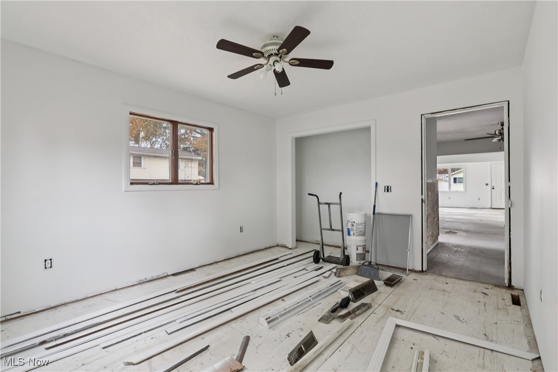492 E Hopocan Avenue Property Photo 23