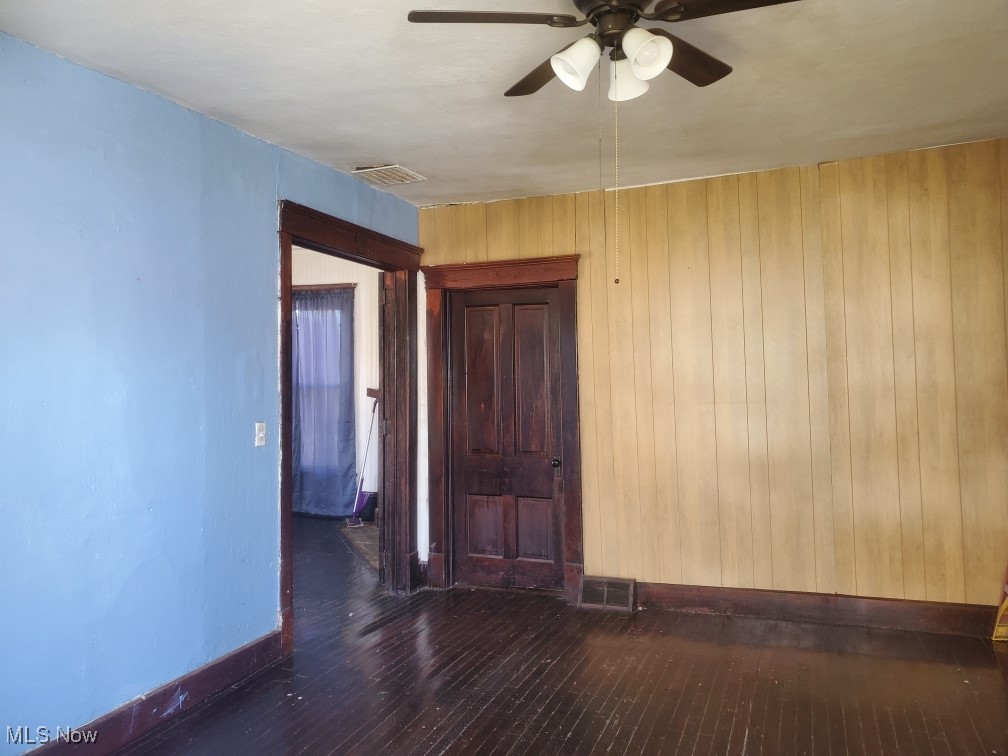 537 3rd Street Property Photo 5