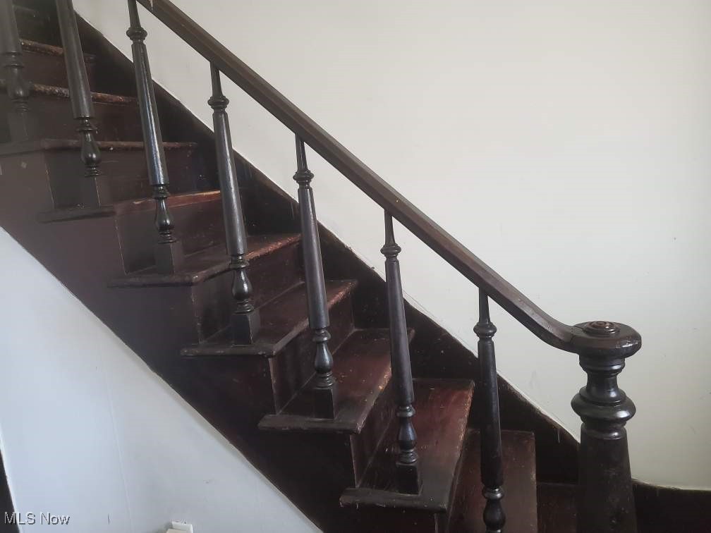537 3rd Street Property Photo 7