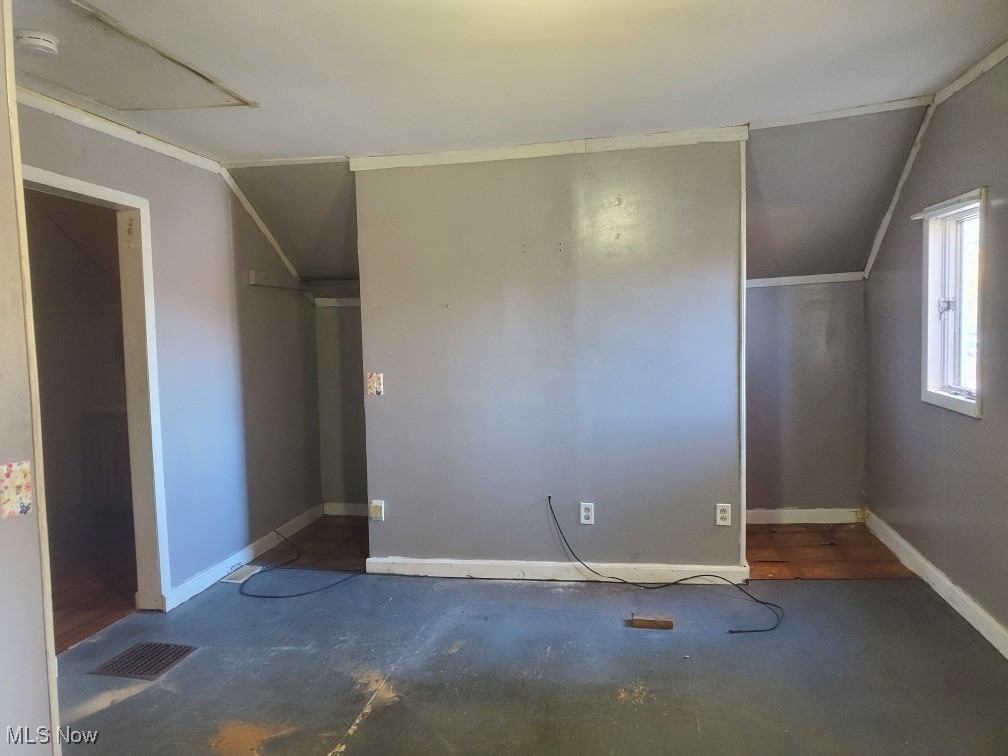 537 3rd Street Property Photo 8