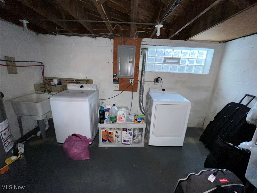 22751 Fox Avenue Property Photo 12
