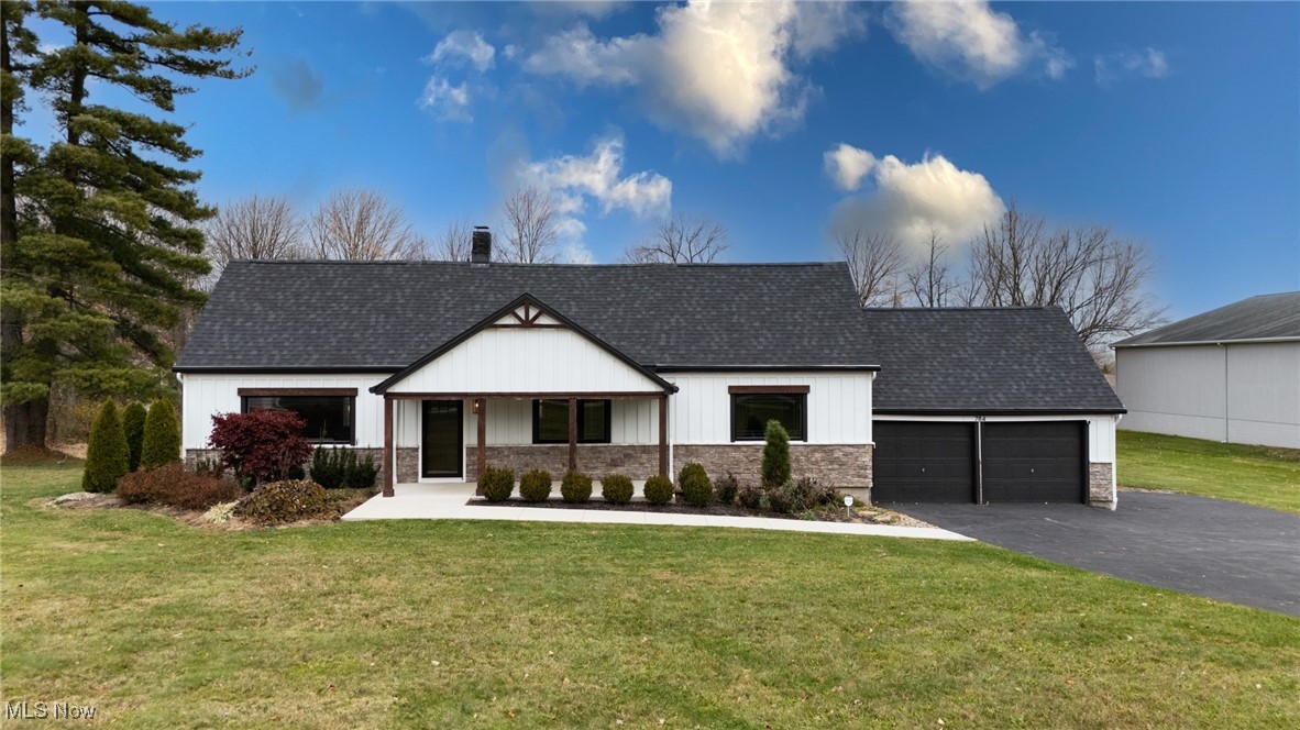 784 Mcclurg Road Property Photo 1