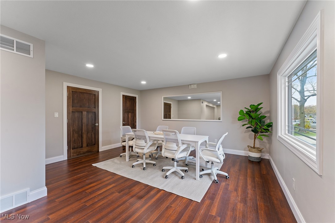 784 Mcclurg Road Property Photo 10