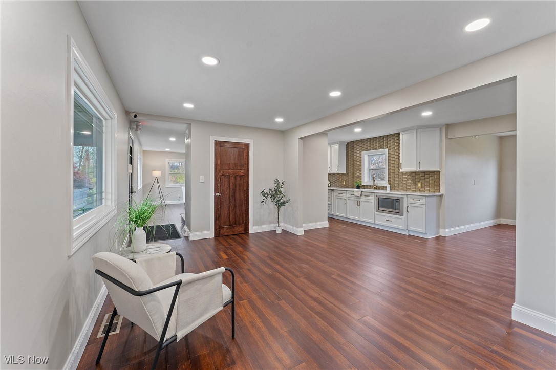 784 Mcclurg Road Property Photo 12