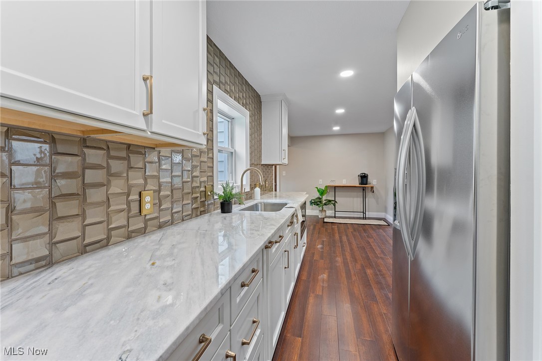784 Mcclurg Road Property Photo 16