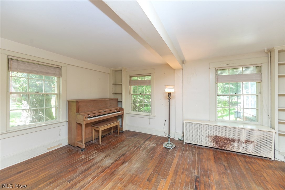 24105 Chardon Road Property Photo 4