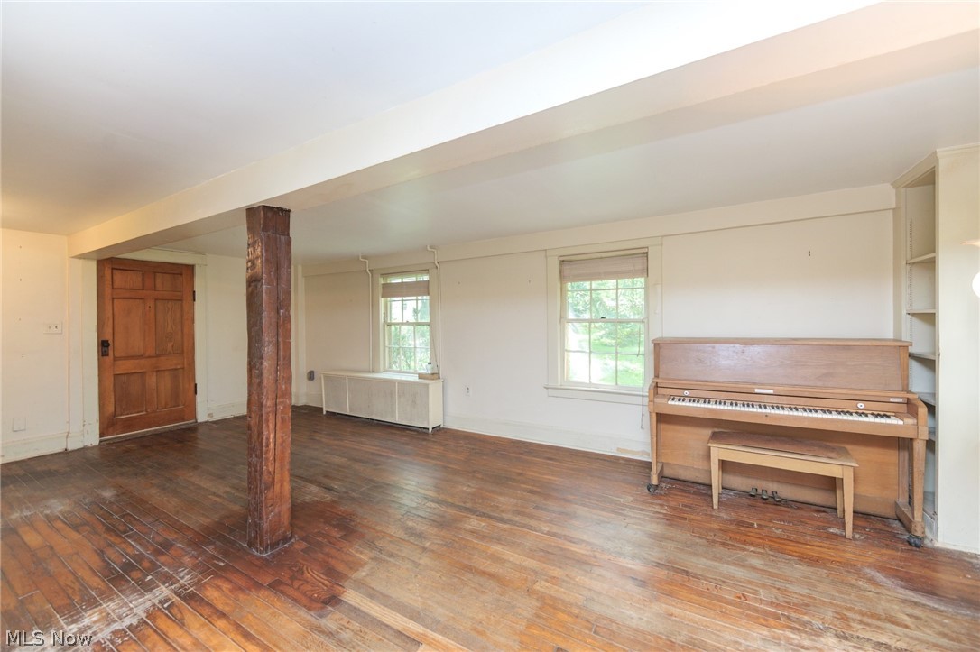 24105 Chardon Road Property Photo 6