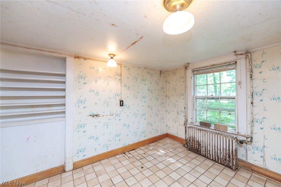 24105 Chardon Road Property Photo 10