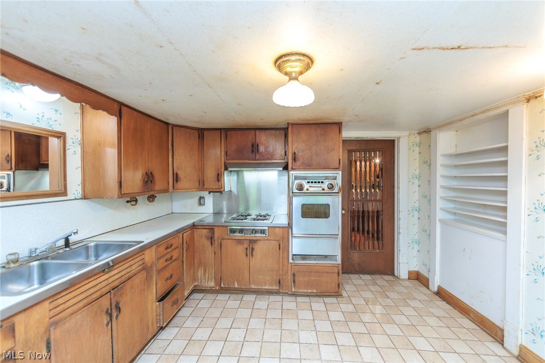 24105 Chardon Road Property Photo 13