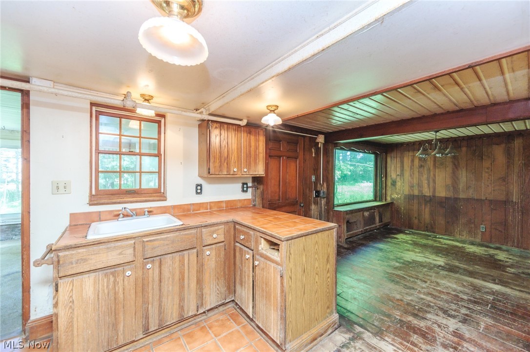 24105 Chardon Road Property Photo 14