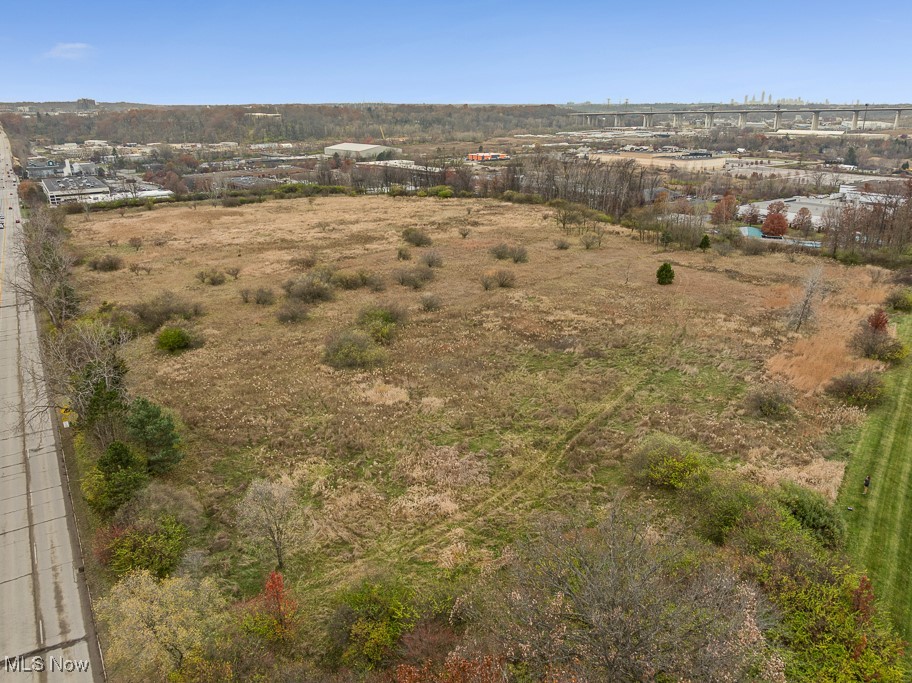 Rockside Road Property Photo 31