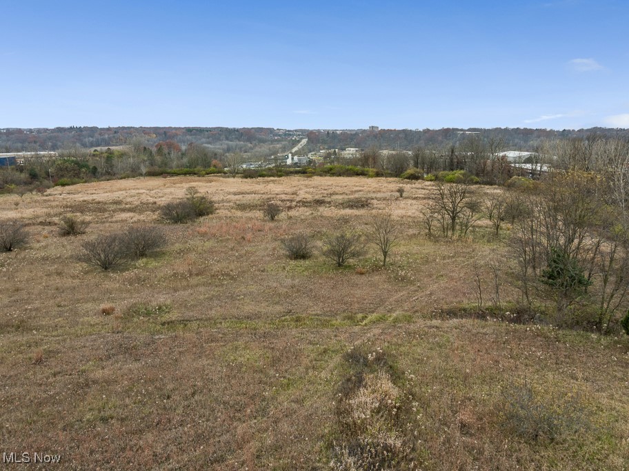 Rockside Road Property Photo 33