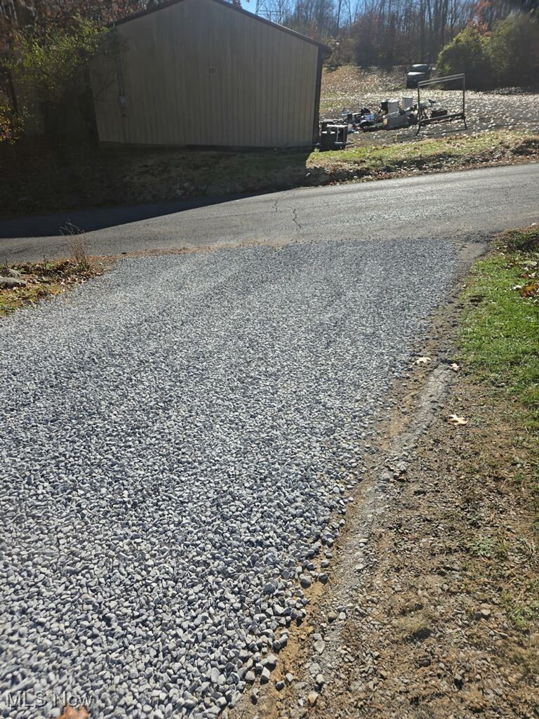 2285 Archer Lane Property Photo 24