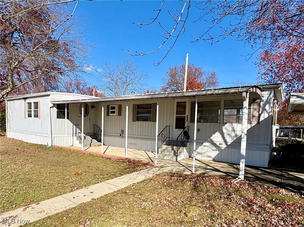 20 Van Ess Drive Property Photo 2