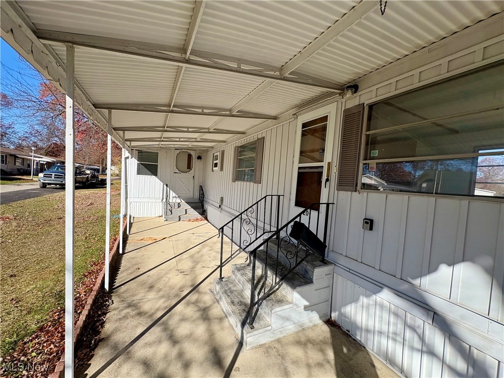 20 Van Ess Drive Property Photo 5