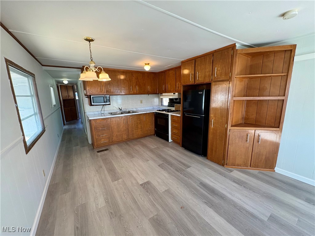 20 Van Ess Drive Property Photo 10