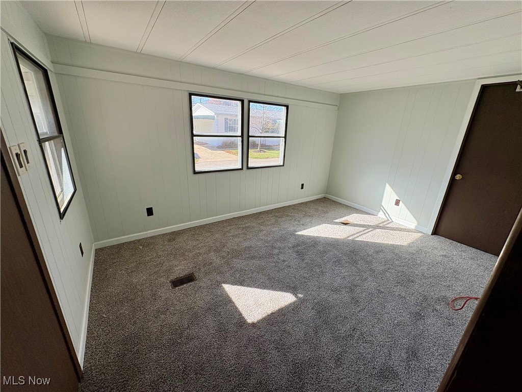 20 Van Ess Drive Property Photo 23
