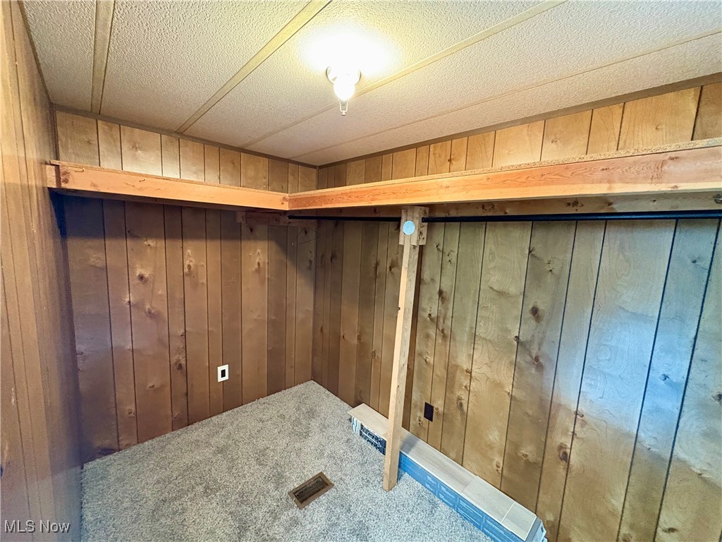 20 Van Ess Drive Property Photo 26