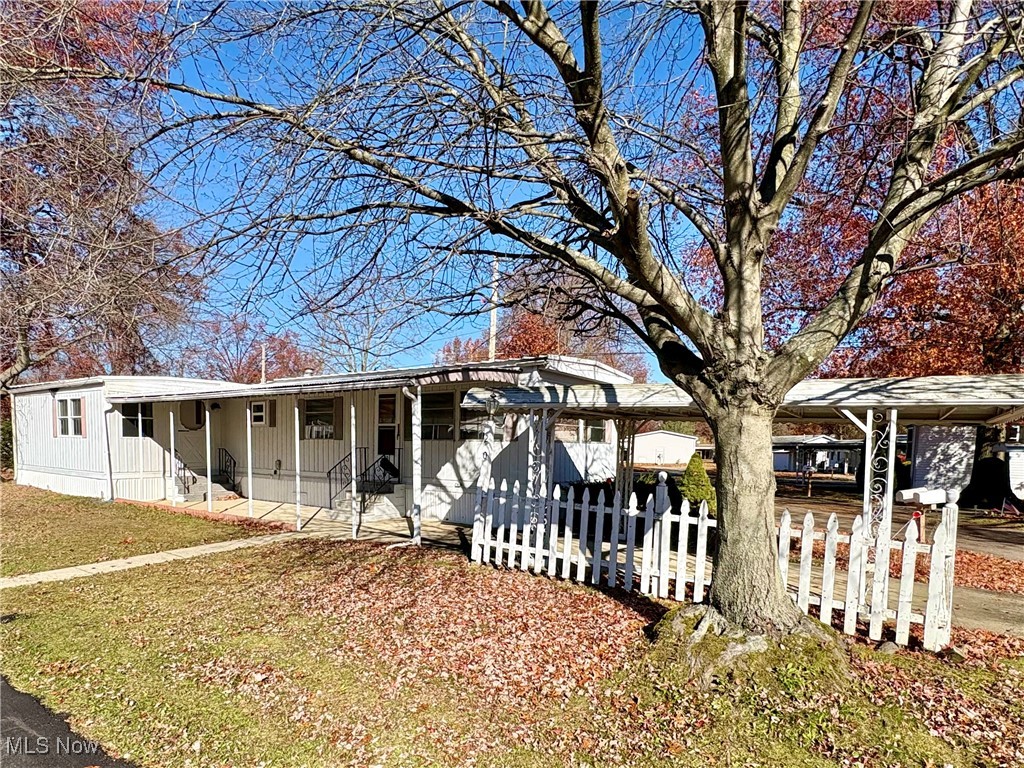 20 Van Ess Drive Property Photo 28
