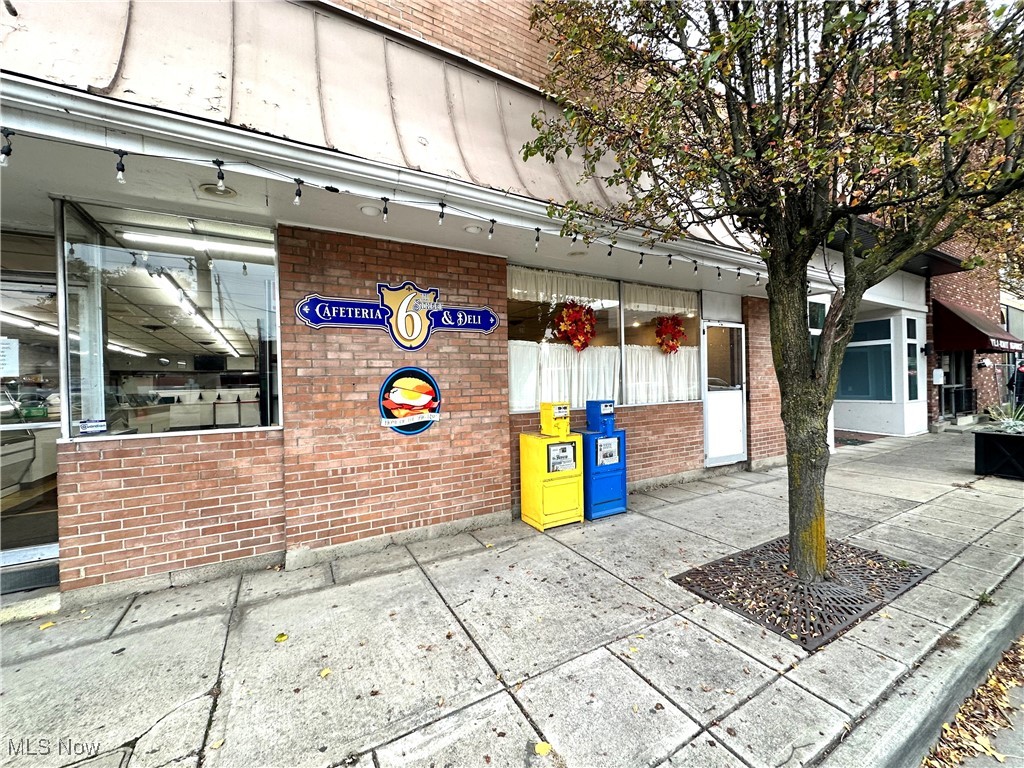 116 Sixth Street Property Photo 2
