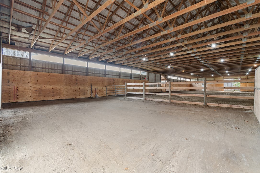 2941 Vandemark Road Property Photo 10