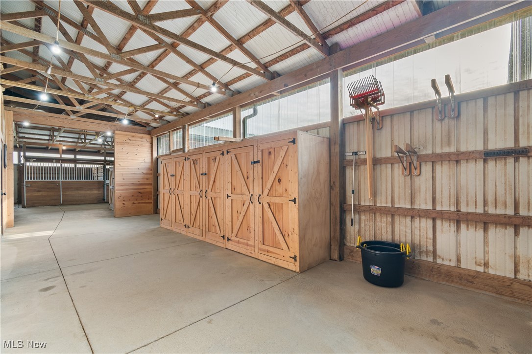 2941 Vandemark Road Property Photo 20