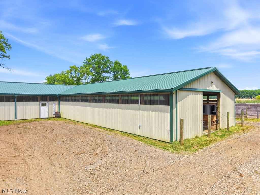 2941 Vandemark Road Property Photo 35