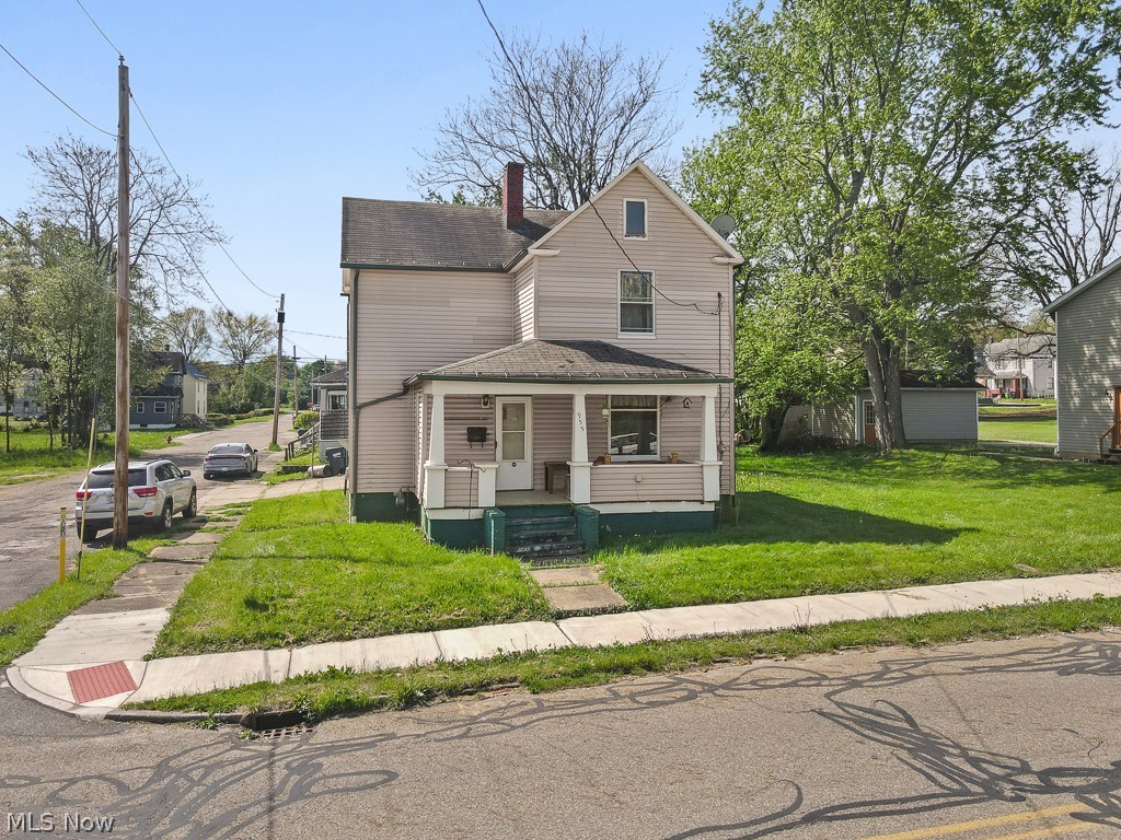 955 E Summit Street Property Photo 29