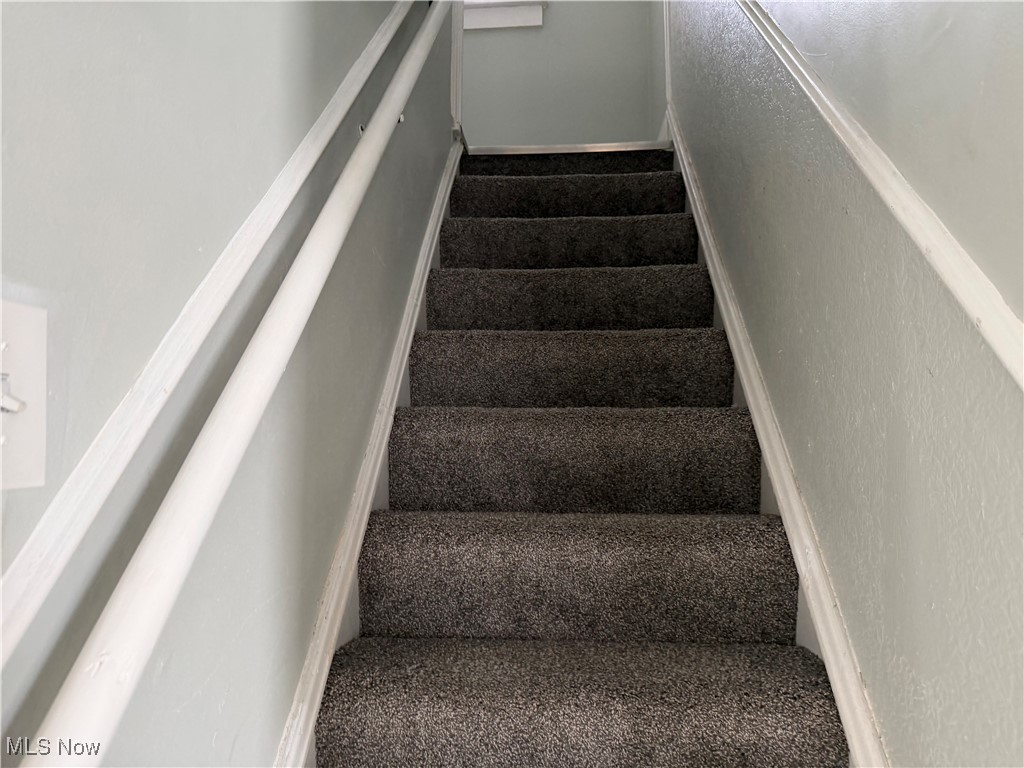 121 E 205th Street Property Photo 2