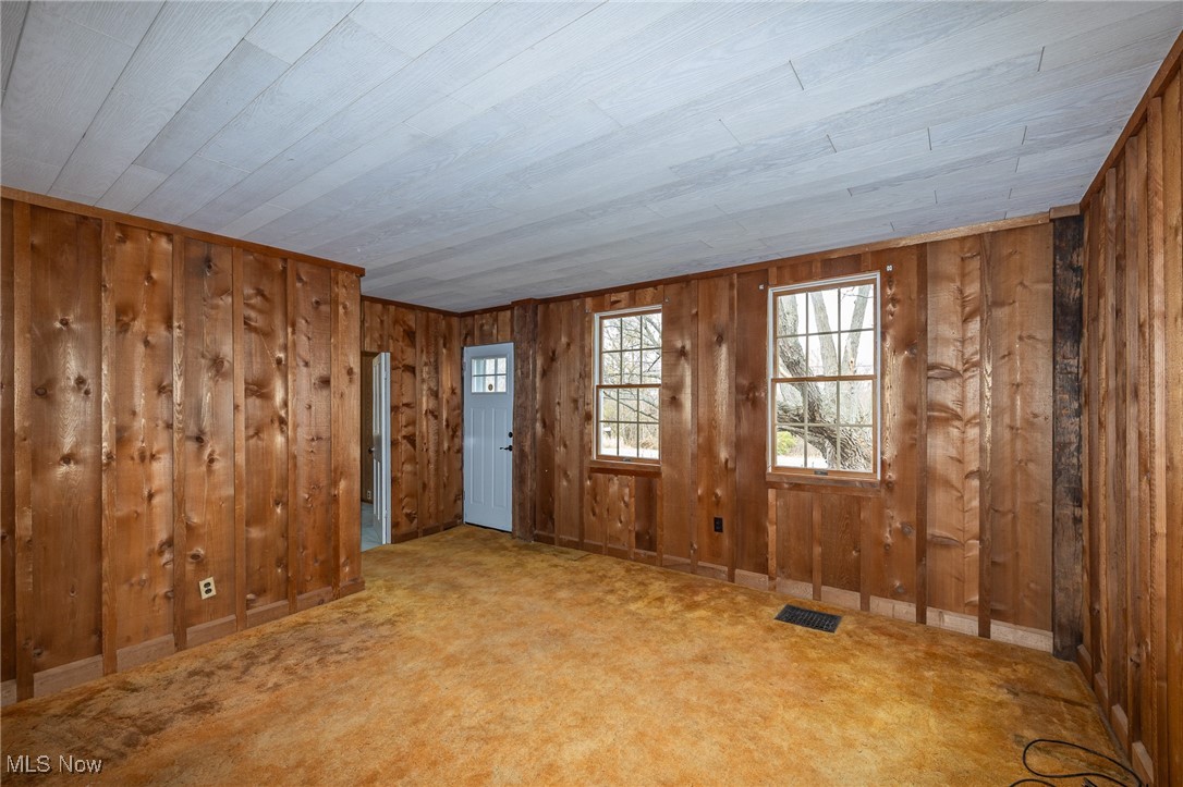 9666 Norwalk Road Property Photo 6