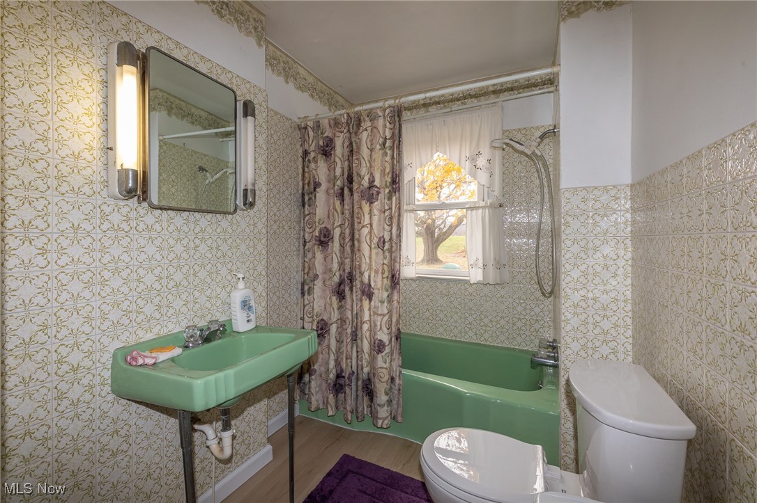 9666 Norwalk Road Property Photo 12