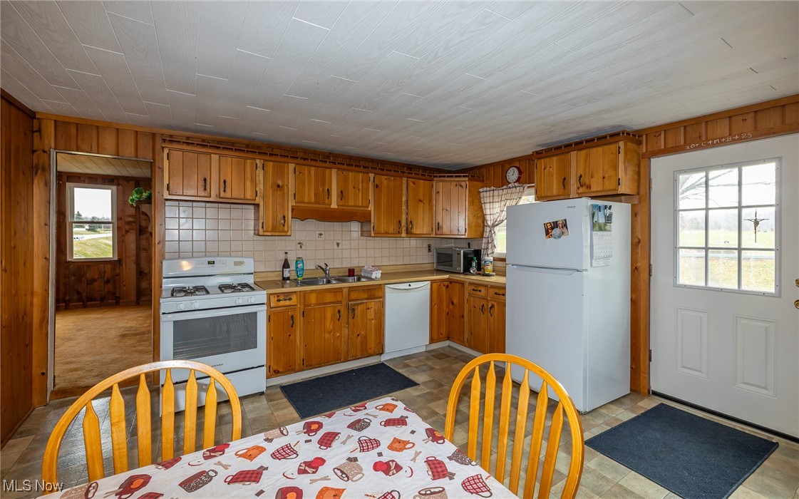 9666 Norwalk Road Property Photo 14
