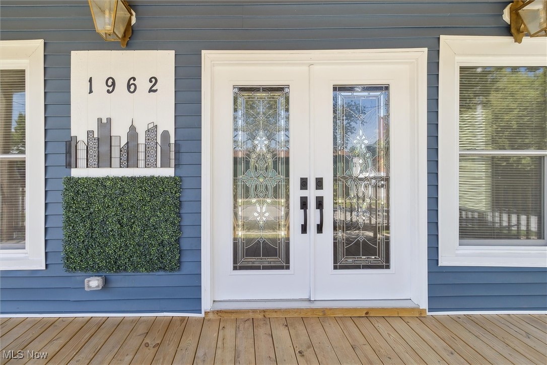 1962 W 96th Street Property Photo 3