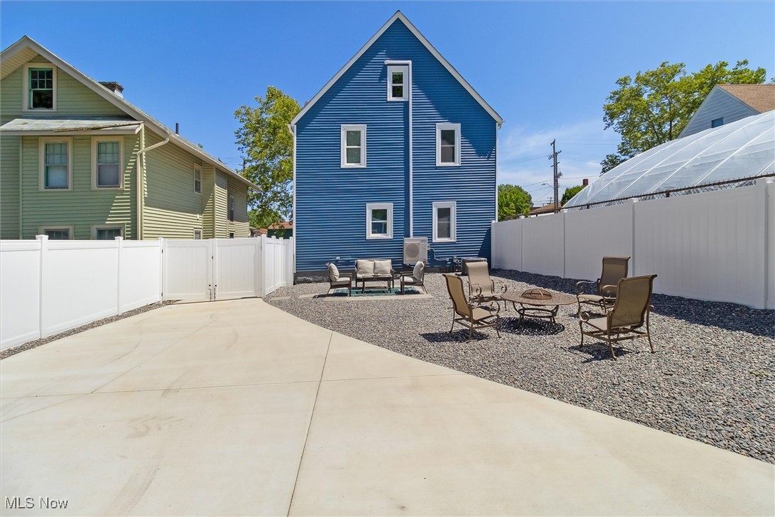 1962 W 96th Street Property Photo 38