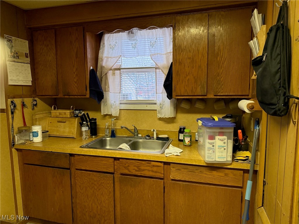 1311 Warner Road Se Property Photo 3