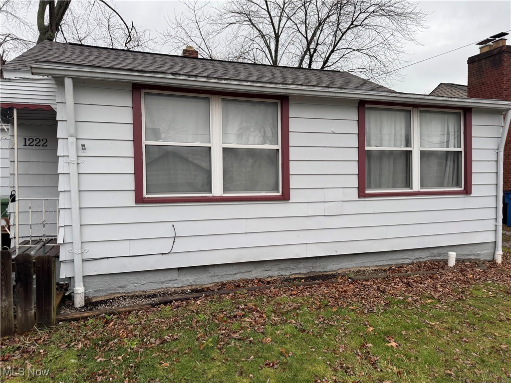 1222 E 360th Street
