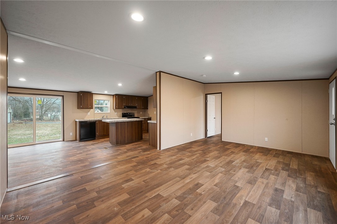 541 Lincoln Avenue Property Photo 8
