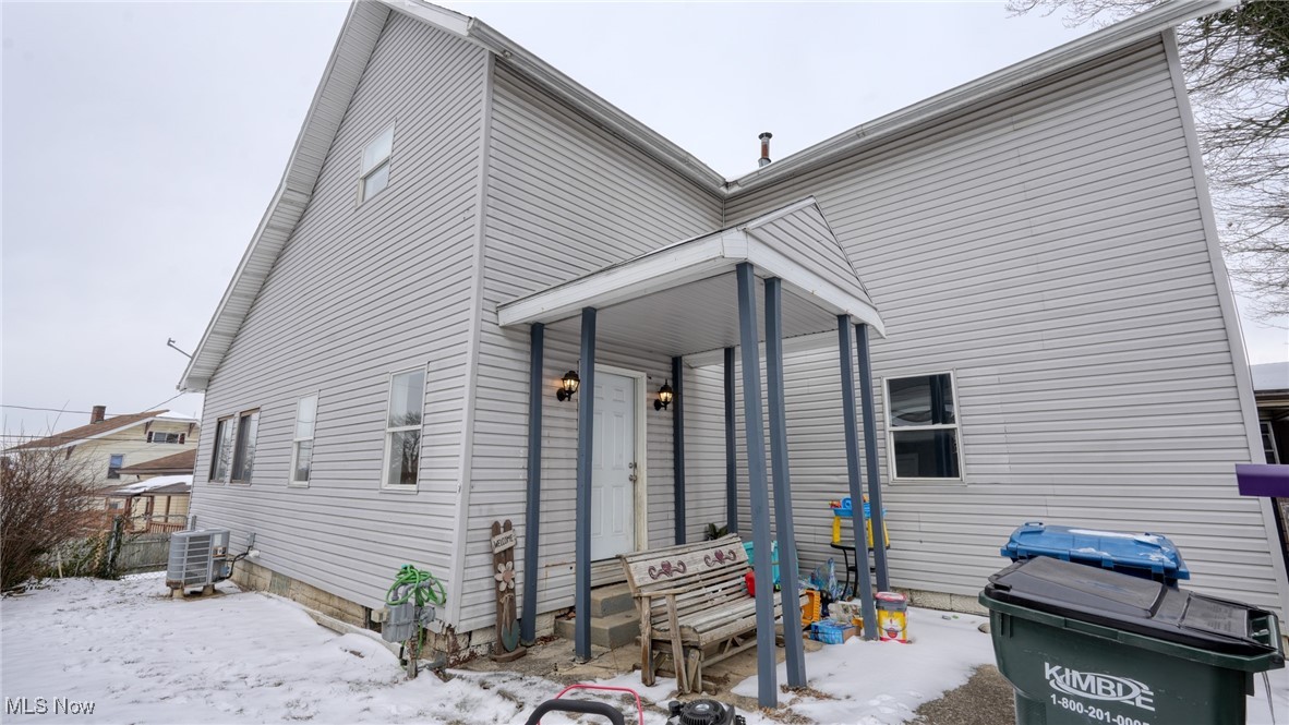 615 Clark Street Property Photo 3