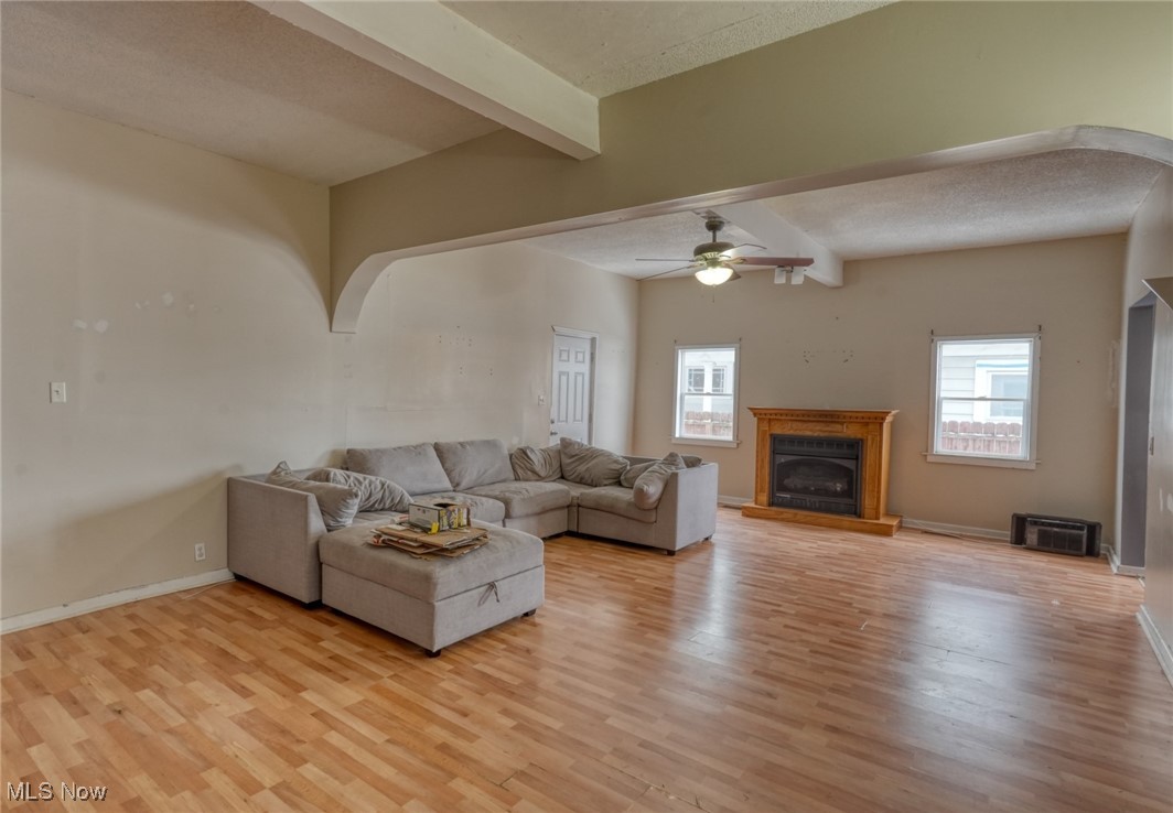 615 Clark Street Property Photo 6