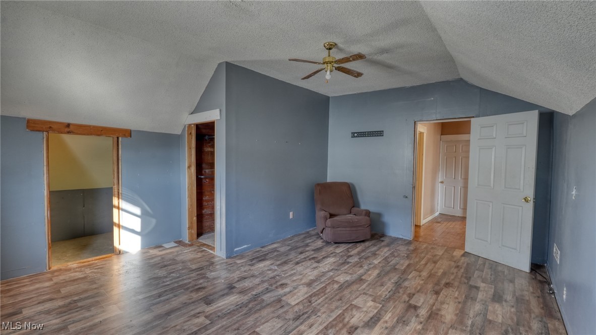 615 Clark Street Property Photo 14
