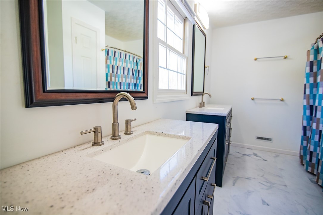 5123 Glenbrook Drive Property Photo 43