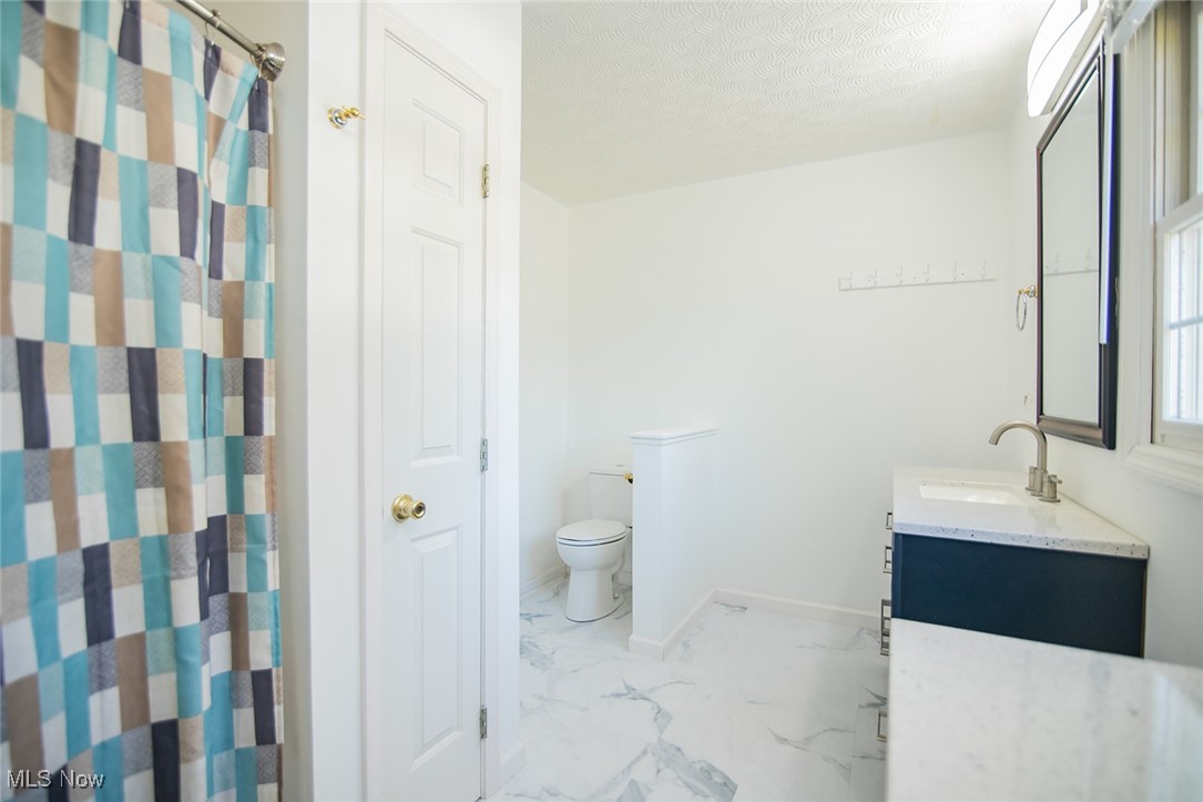 5123 Glenbrook Drive Property Photo 45