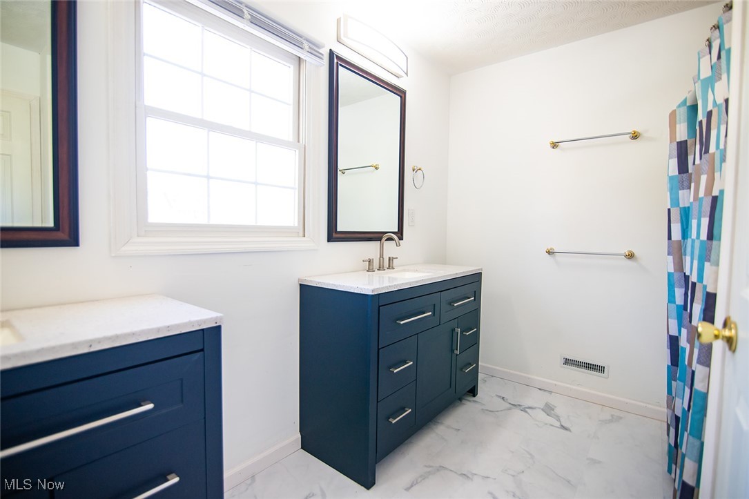 5123 Glenbrook Drive Property Photo 46