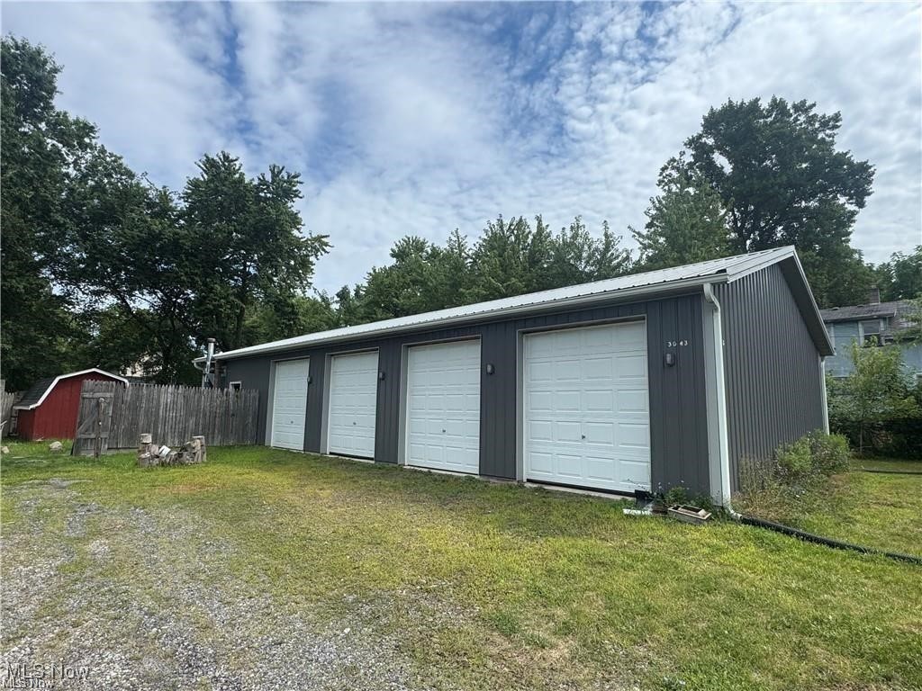 3043 Niles Road Se Property Photo 10