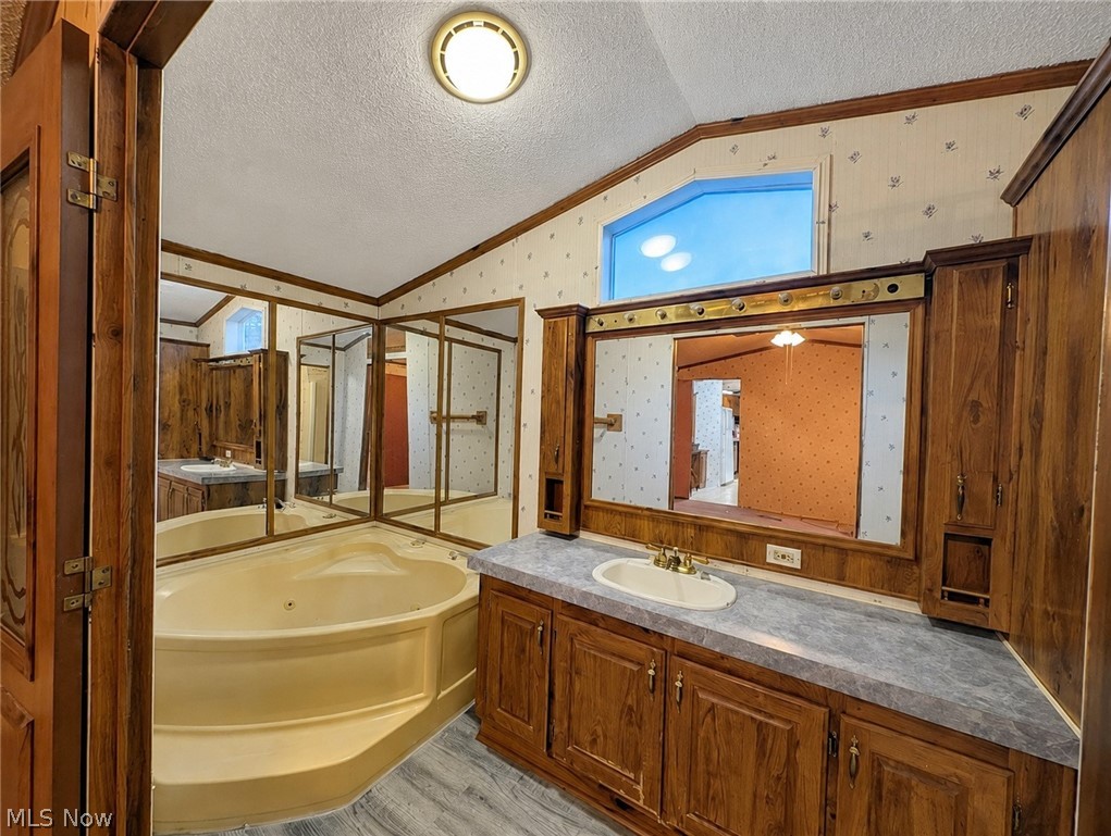 9623 Yoder Road Property Photo 8