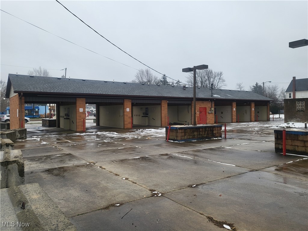 827 Middle Avenue Property Photo 1