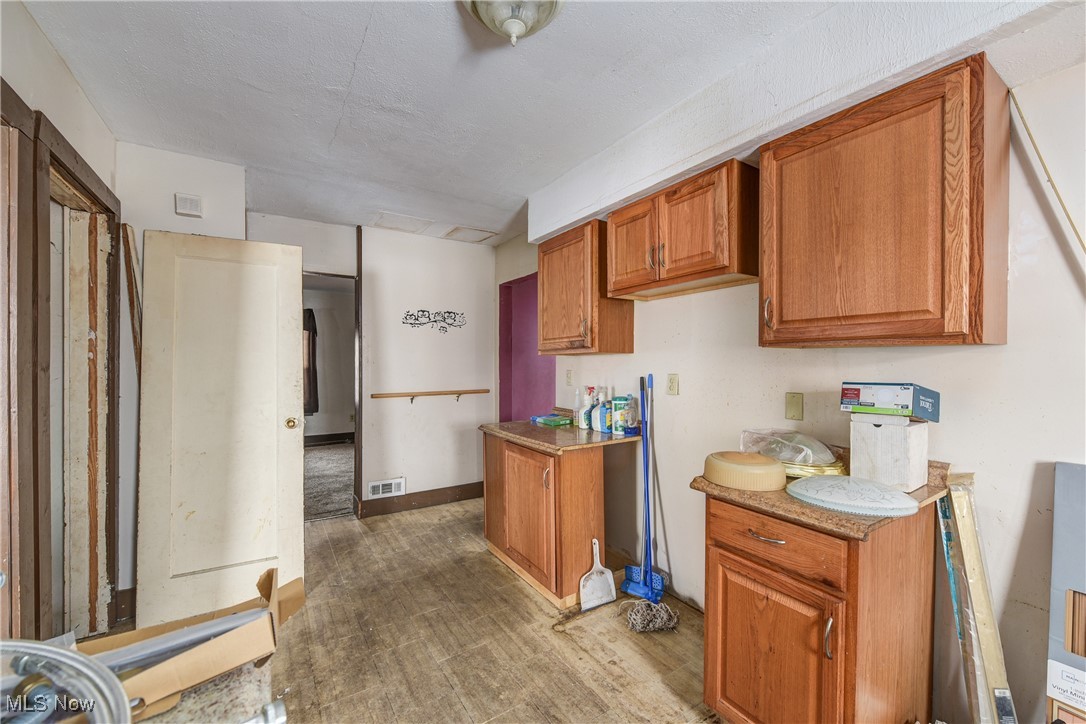 326 Indiana Avenue Property Photo 13