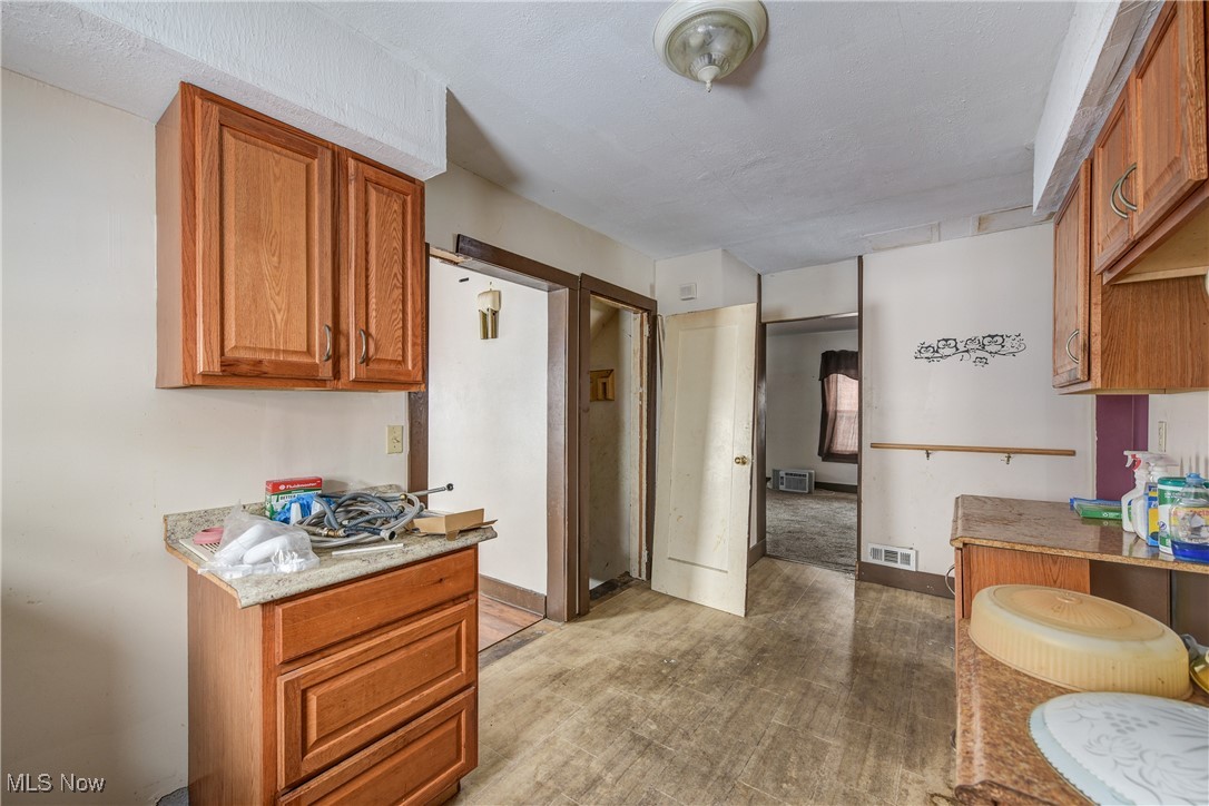 326 Indiana Avenue Property Photo 14